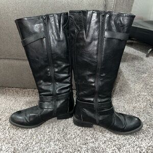 Black boots
